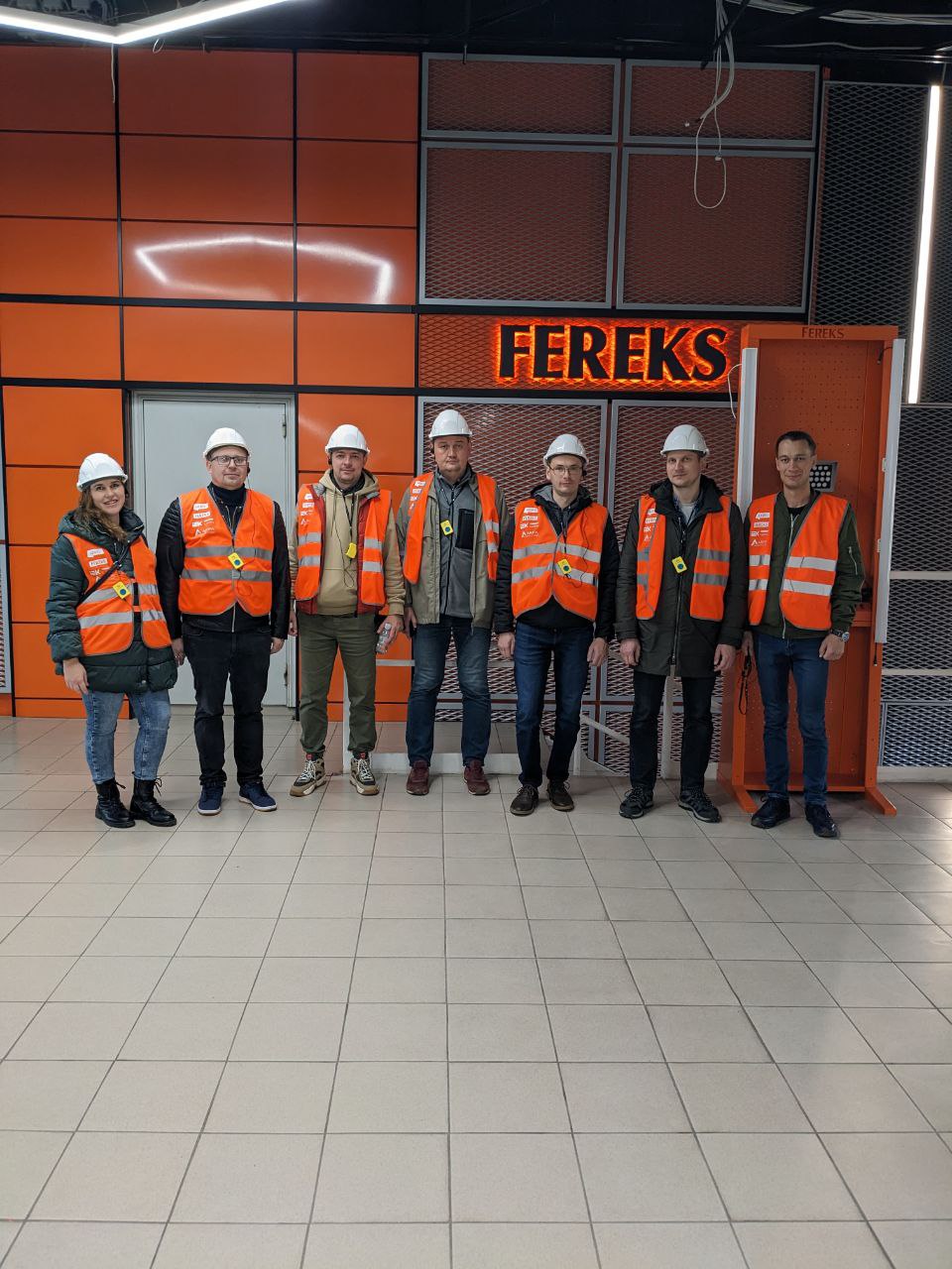 Дорожные строители с Урала и проектировщики с юга посетили производства светильников LEDEL и FEREKS 